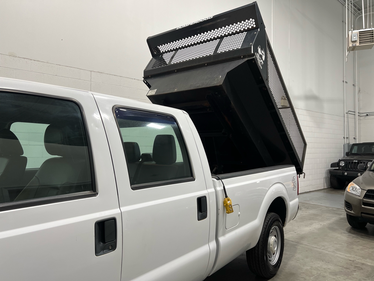 Ford F-250 SD XLT Crew Cab Long Bed 4WD 2016