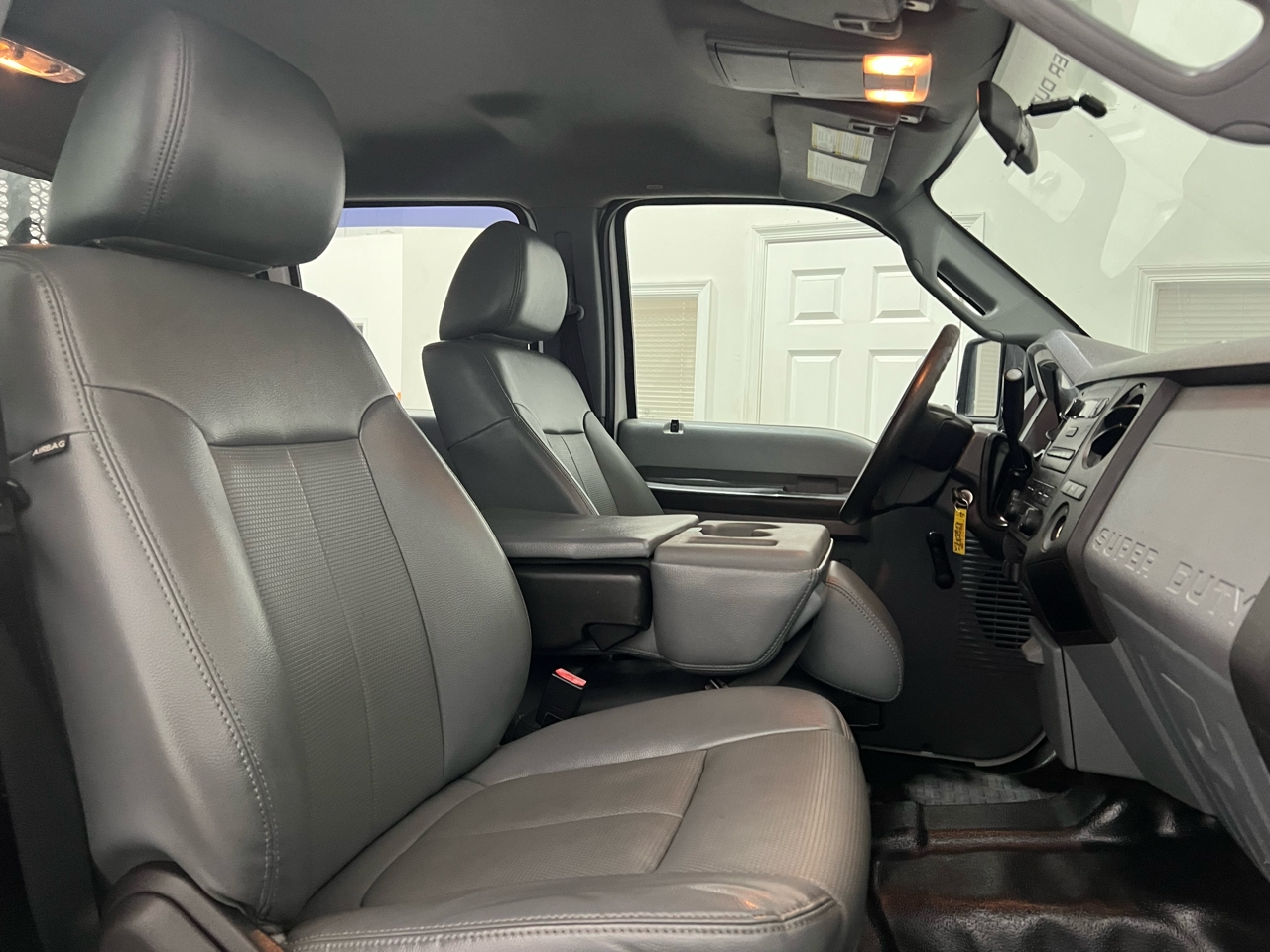 Ford F-250 SD XLT Crew Cab Long Bed 4WD 2016