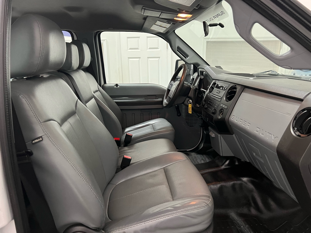 Ford F-250 SD XLT Crew Cab Long Bed 4WD 2016