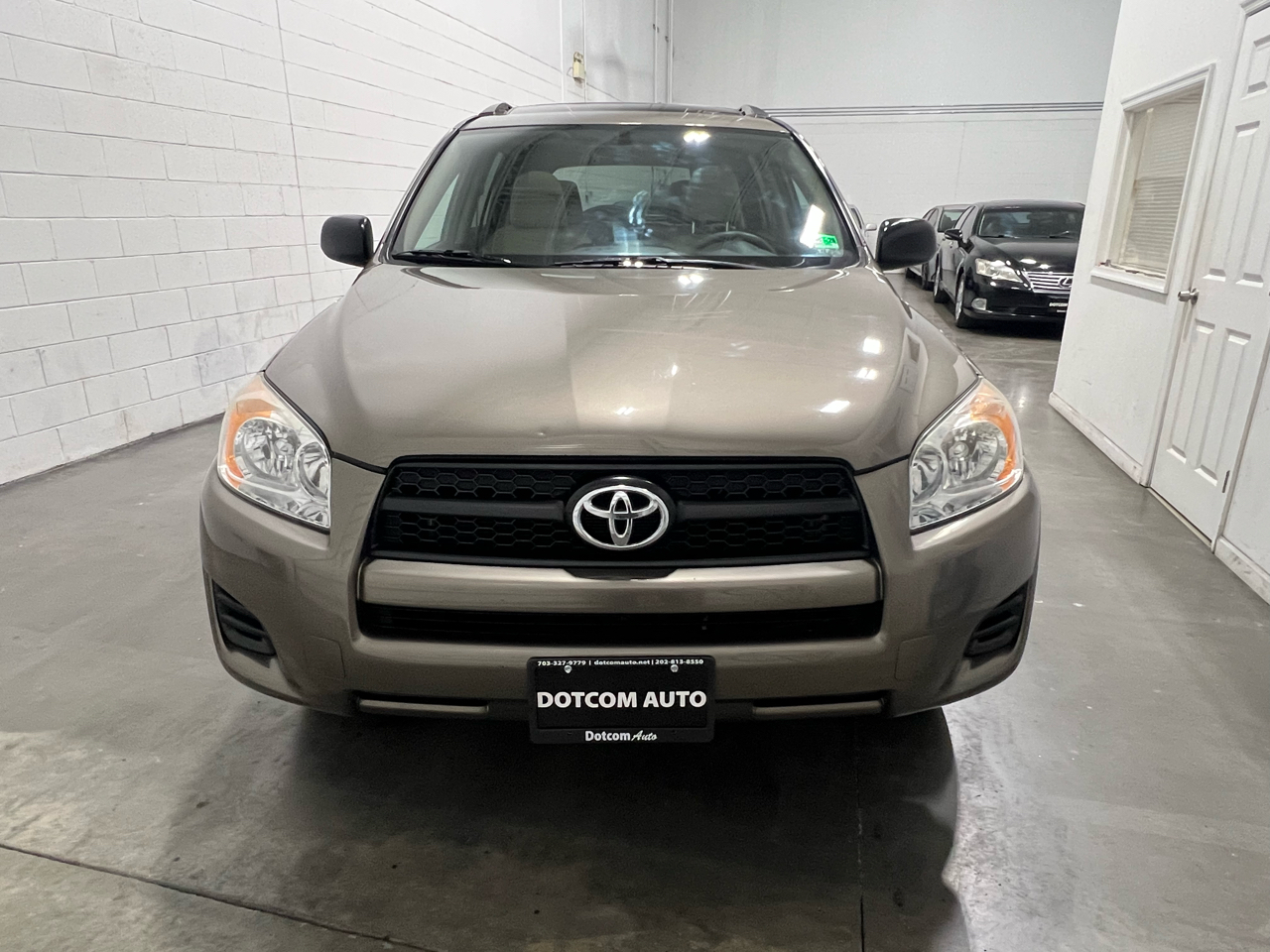 Toyota RAV4 Base I4 4WD 2012