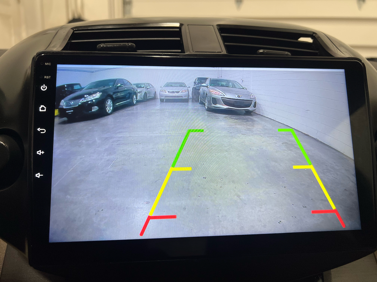 Toyota RAV4 Base I4 4WD 2012