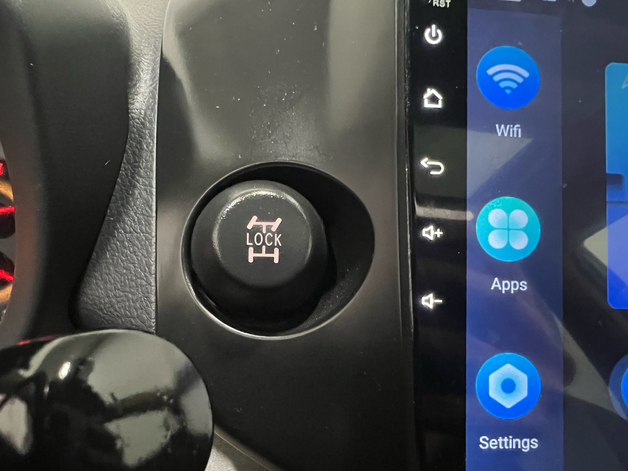 Toyota RAV4 Base I4 4WD 2012