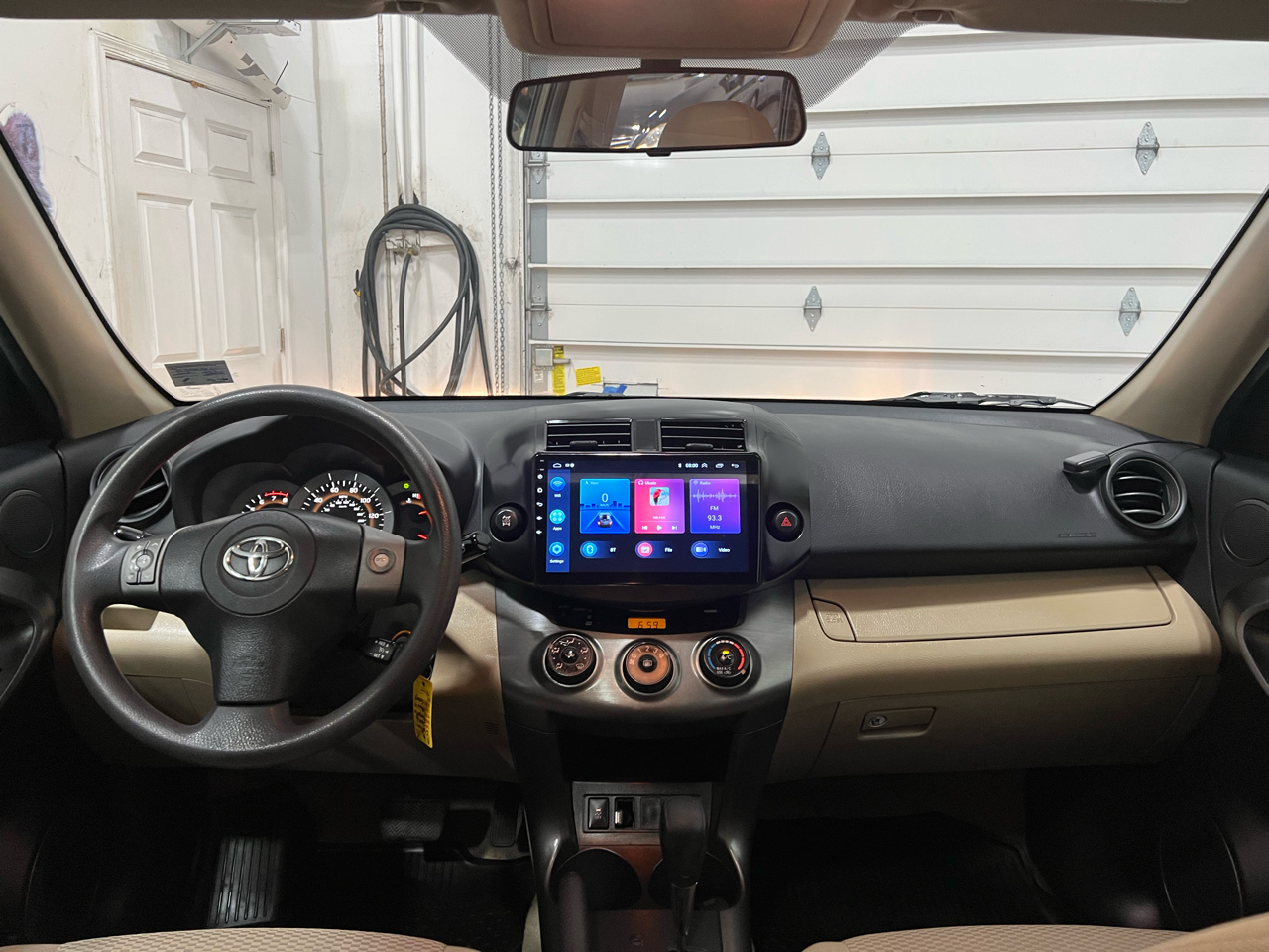 Toyota RAV4 Base I4 4WD 2012