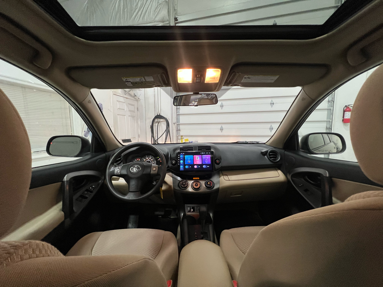 Toyota RAV4 Base I4 4WD 2012