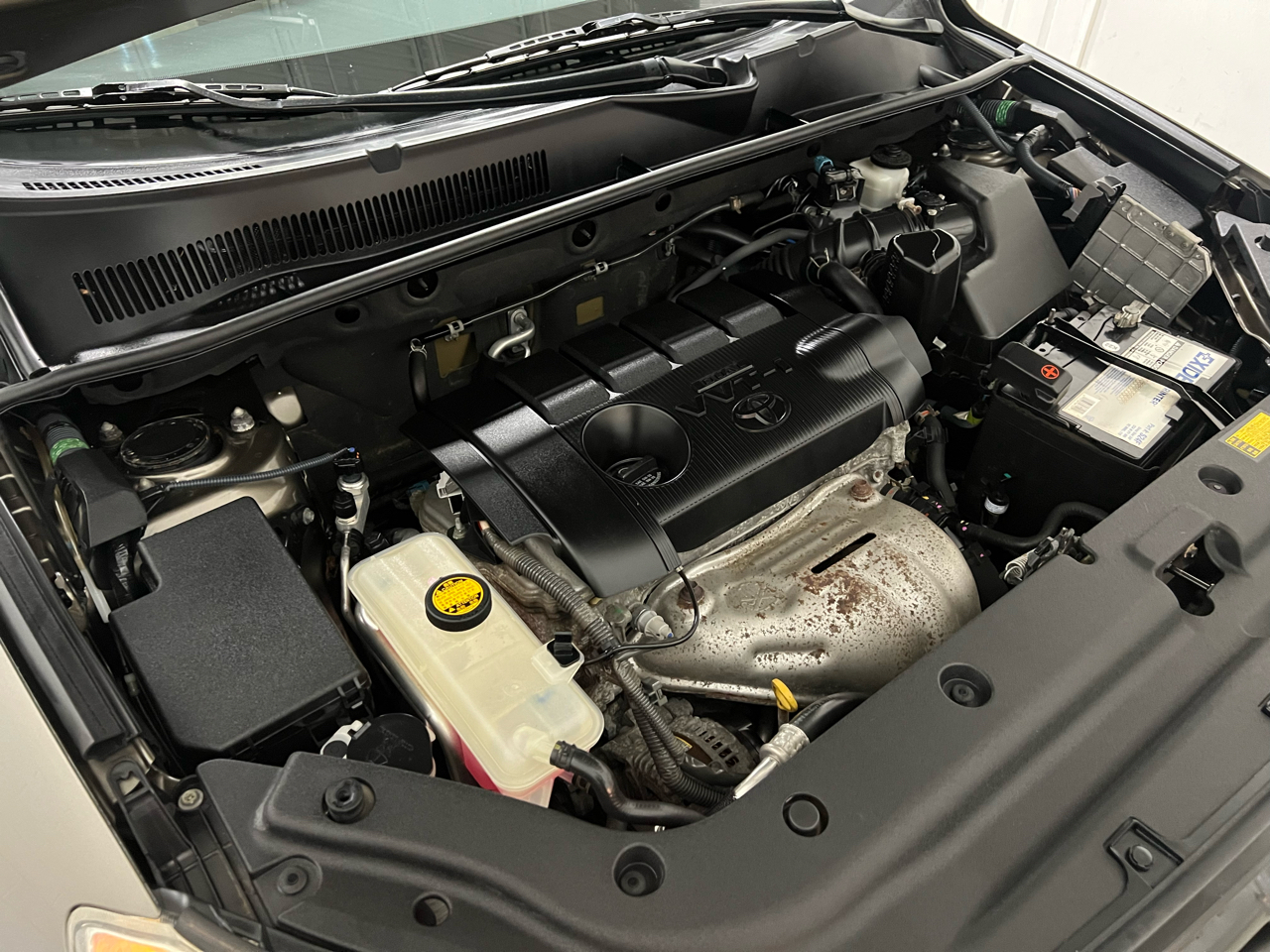 Toyota RAV4 Base I4 4WD 2012