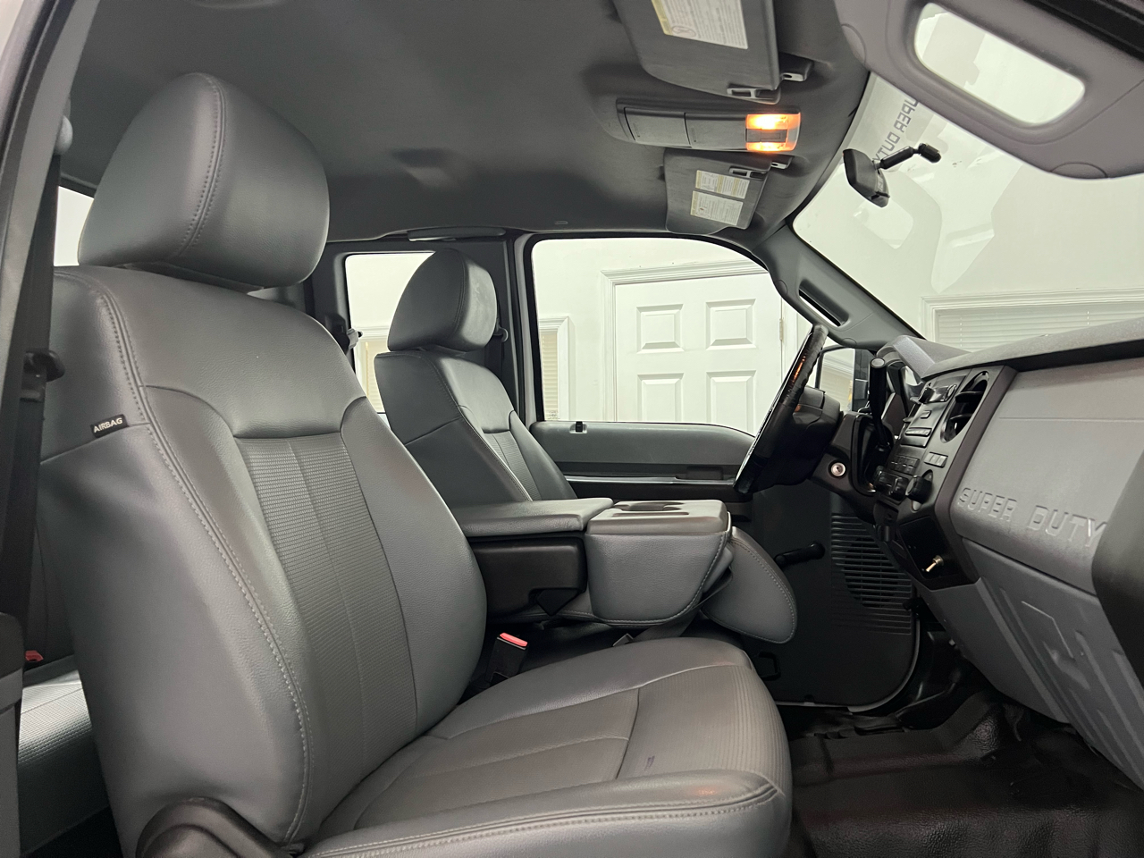 Ford F-250 SD XL SuperCab Long Bed 4WD 2016