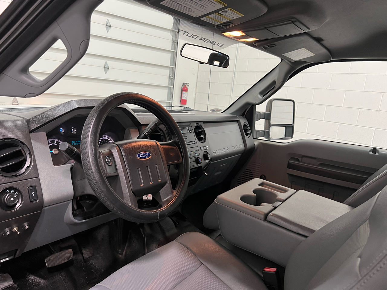 Ford F-250 SD XL SuperCab Long Bed 4WD 2016