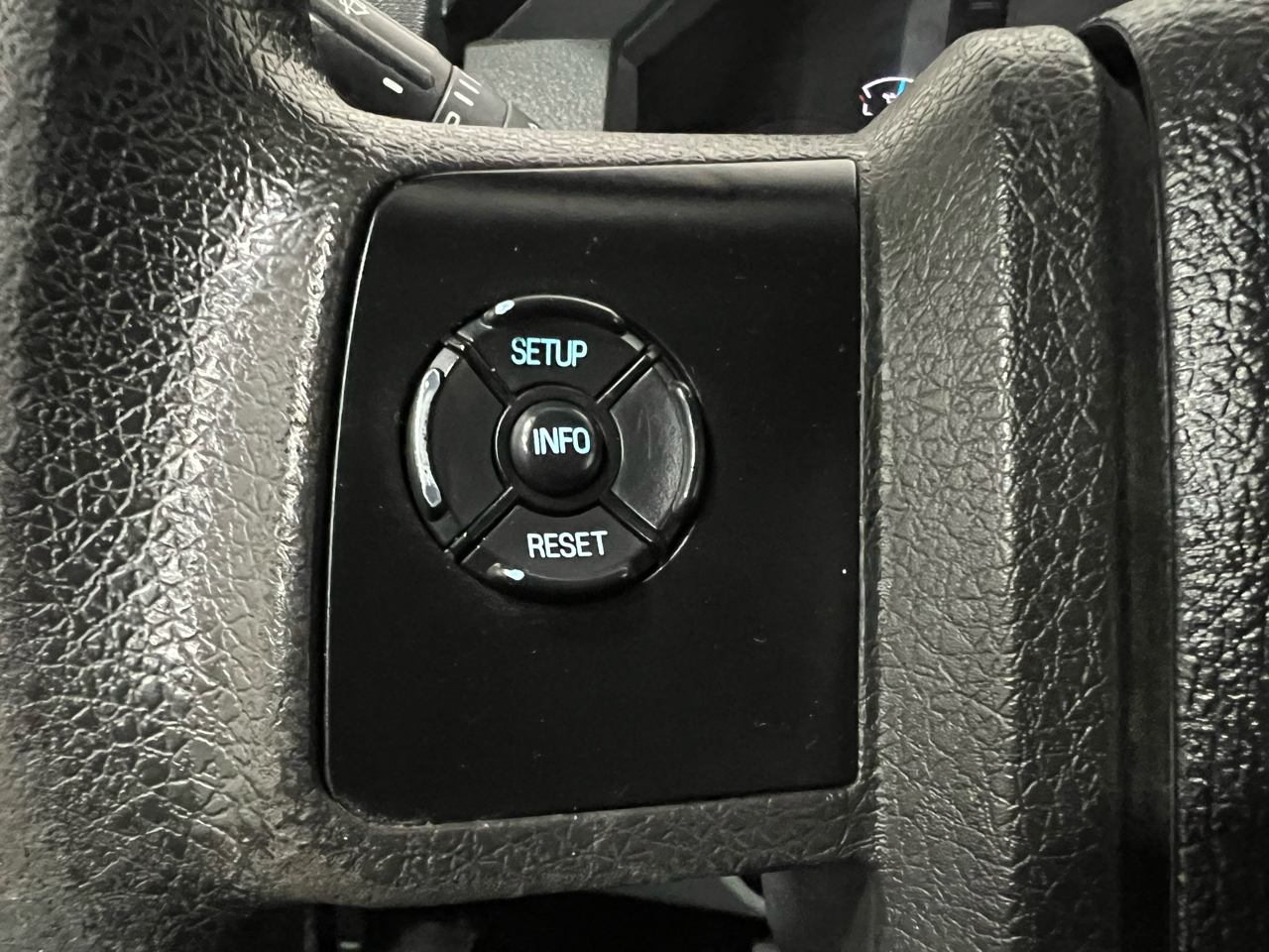 Ford F-250 SD XL SuperCab Long Bed 4WD 2016