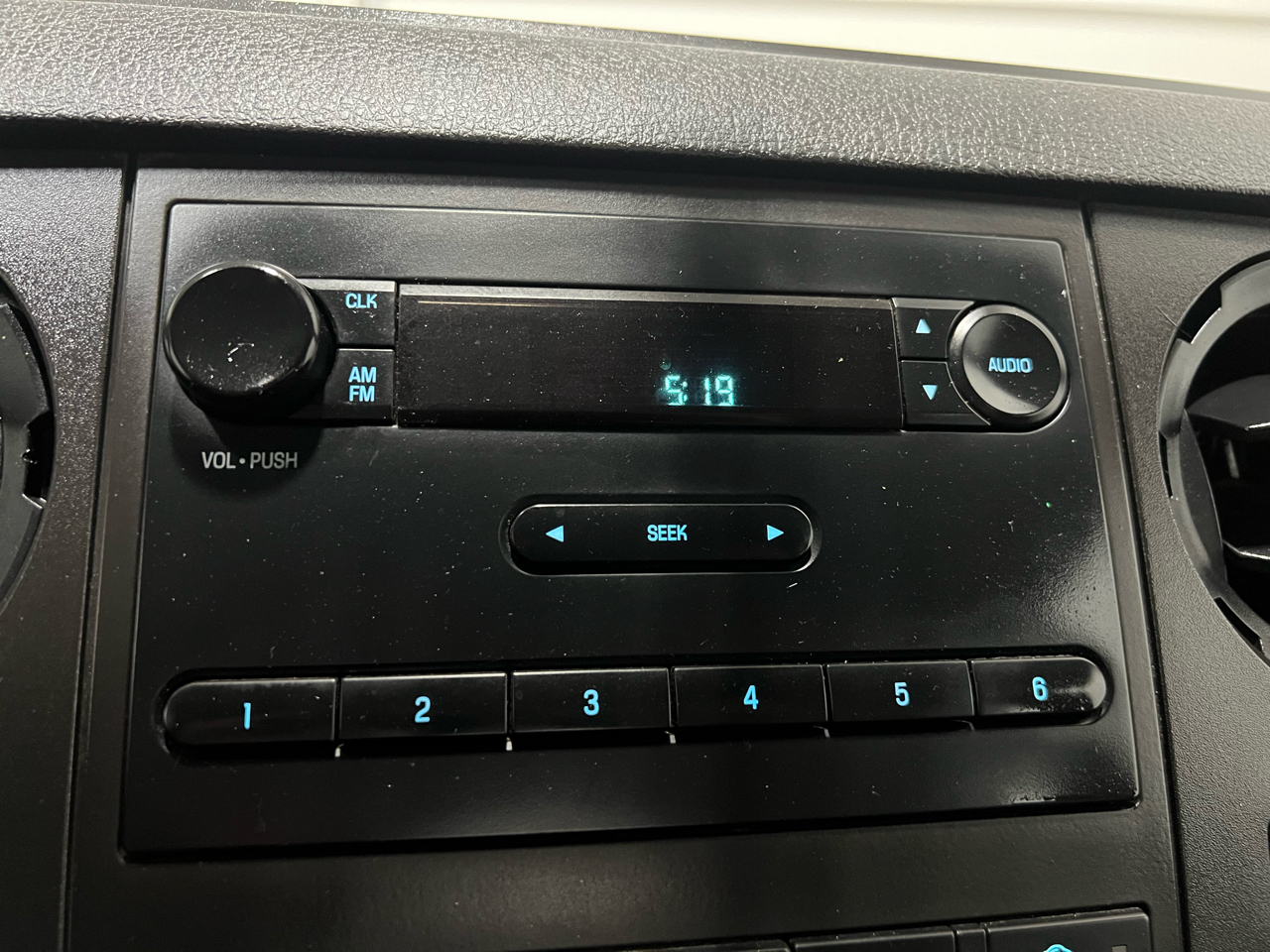 Ford F-250 SD XL SuperCab Long Bed 4WD 2016