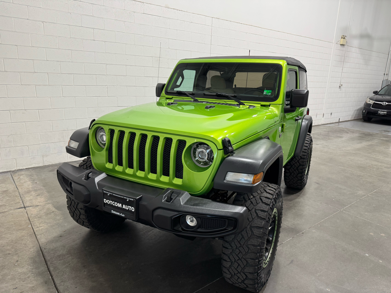 Jeep Wrangler Sport 4WD 2018
