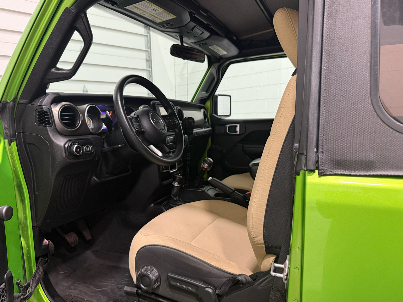 Jeep Wrangler Sport 4WD 2018