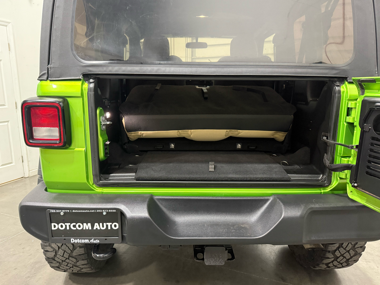 Jeep Wrangler Sport 4WD 2018