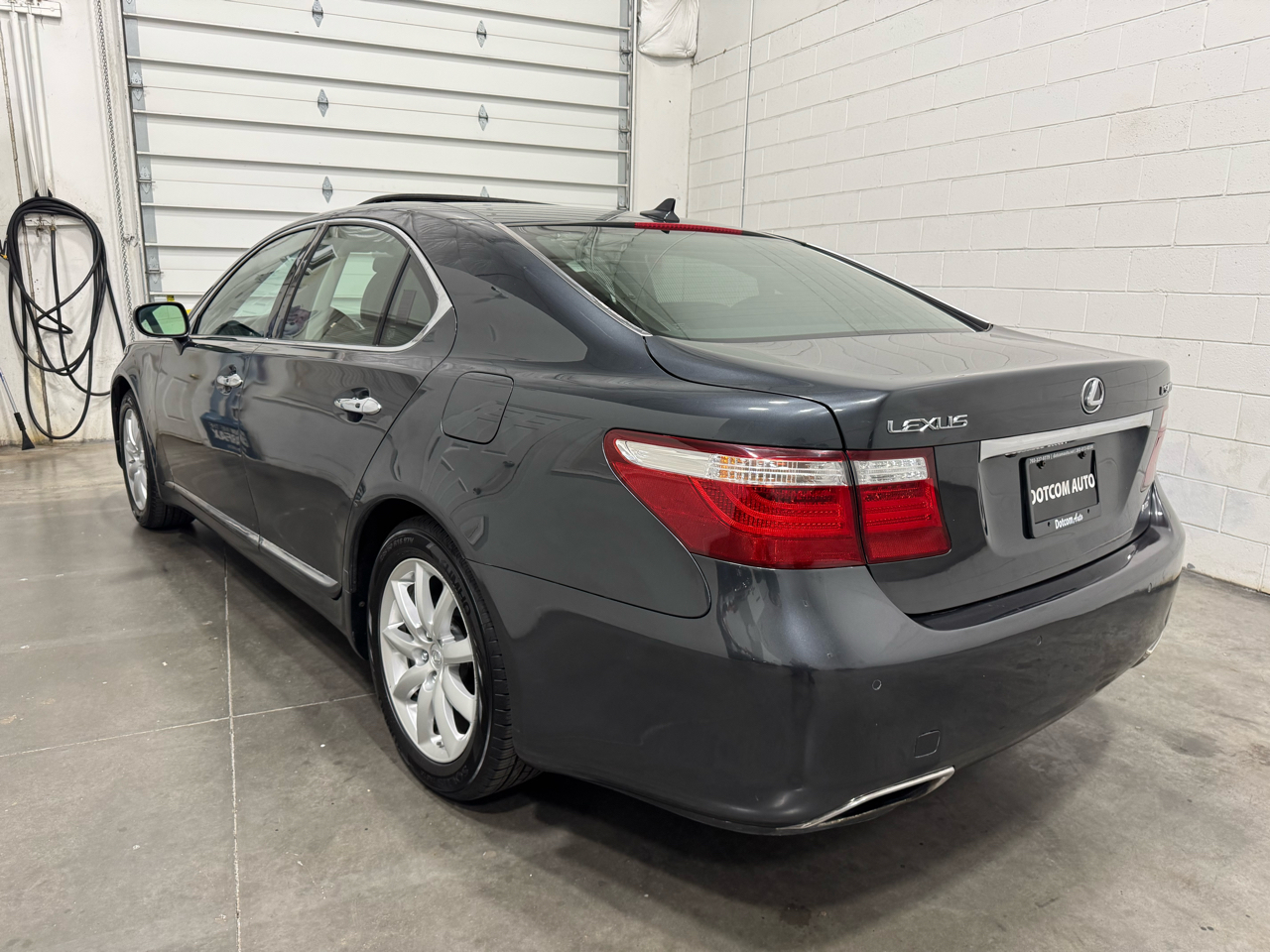 Lexus LS 460 Luxury Sedan AWD 2009