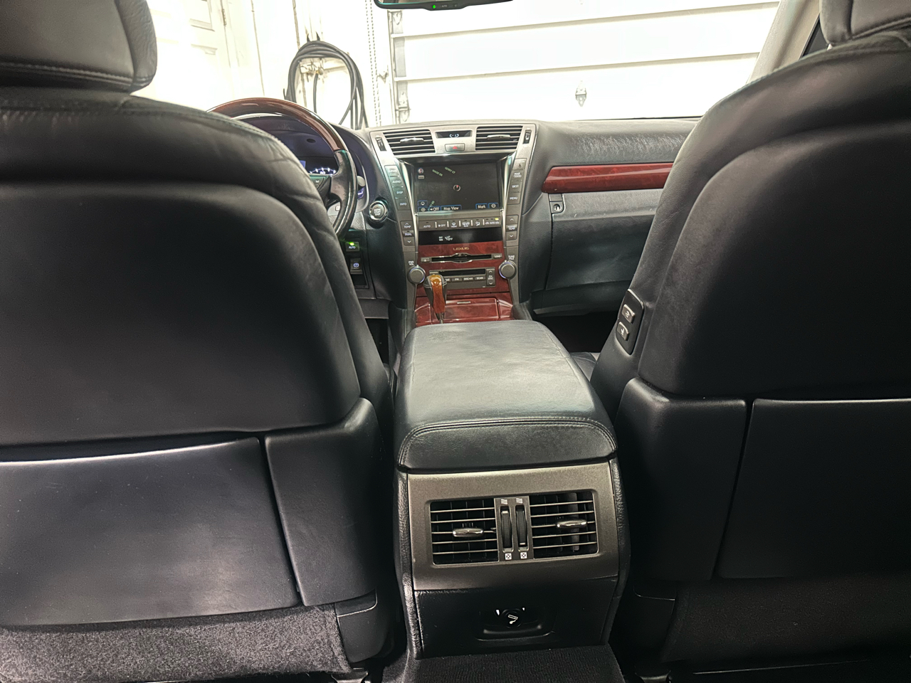 Lexus LS 460 Luxury Sedan AWD 2009