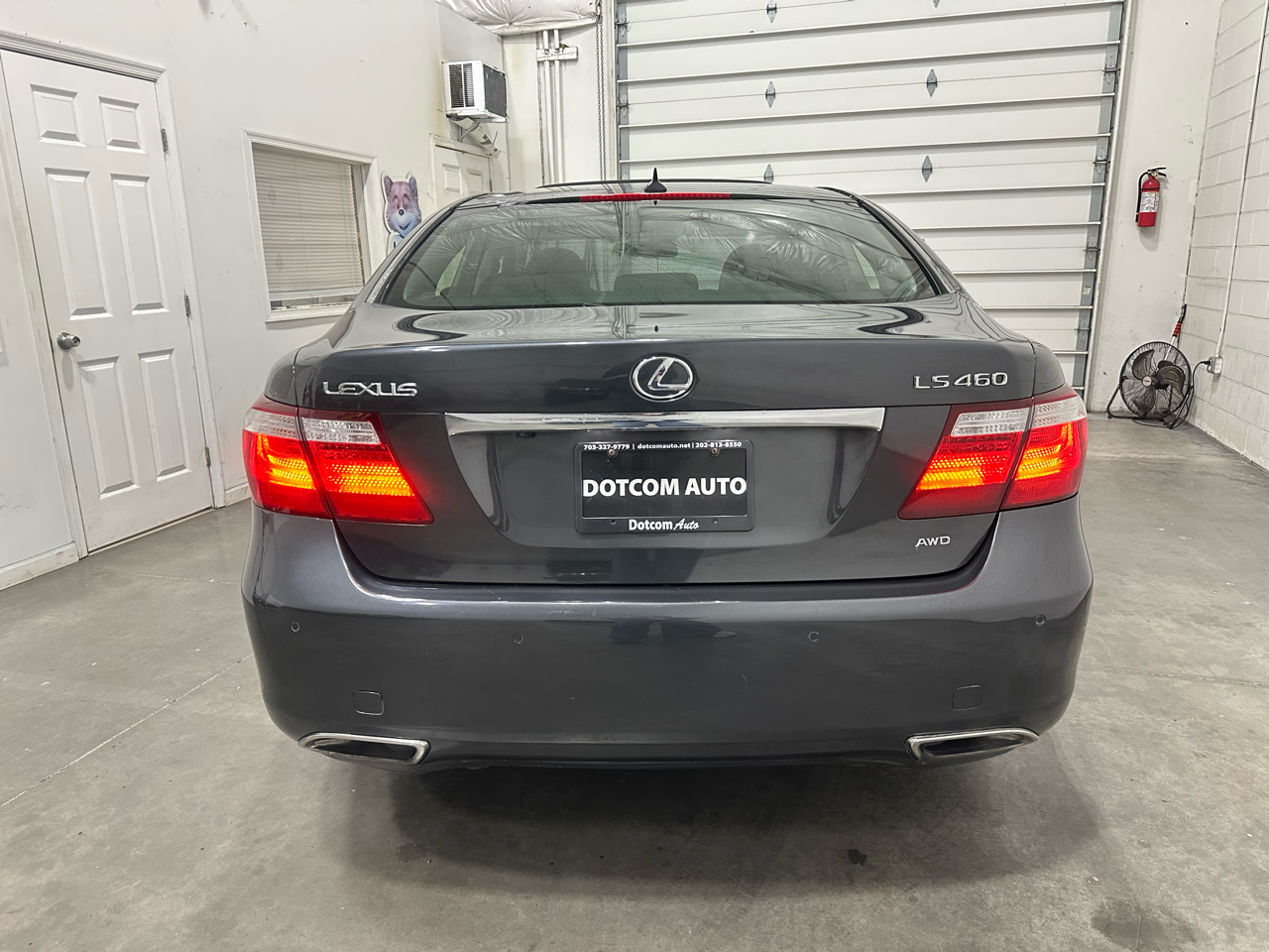 Lexus LS 460 Luxury Sedan AWD 2009