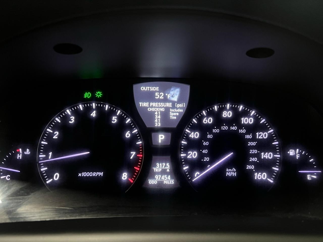 Lexus LS 460 Luxury Sedan AWD 2009