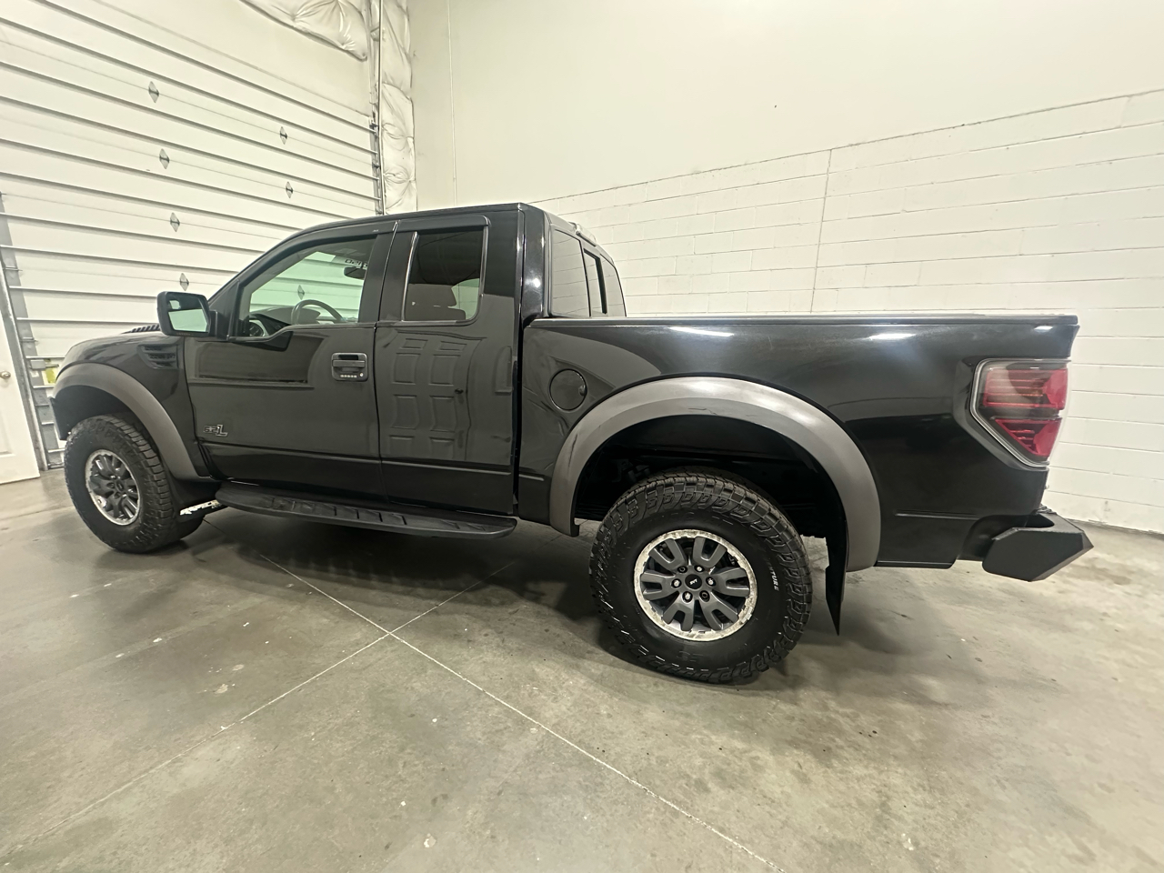 Ford F-150 SVT Raptor SuperCab 5.5-ft. Bed 4WD 2011