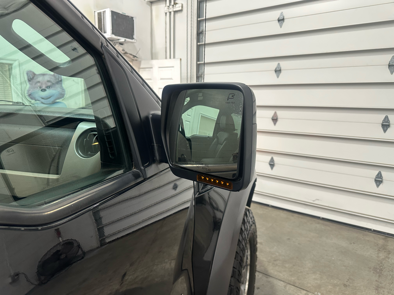 Ford F-150 SVT Raptor SuperCab 5.5-ft. Bed 4WD 2011