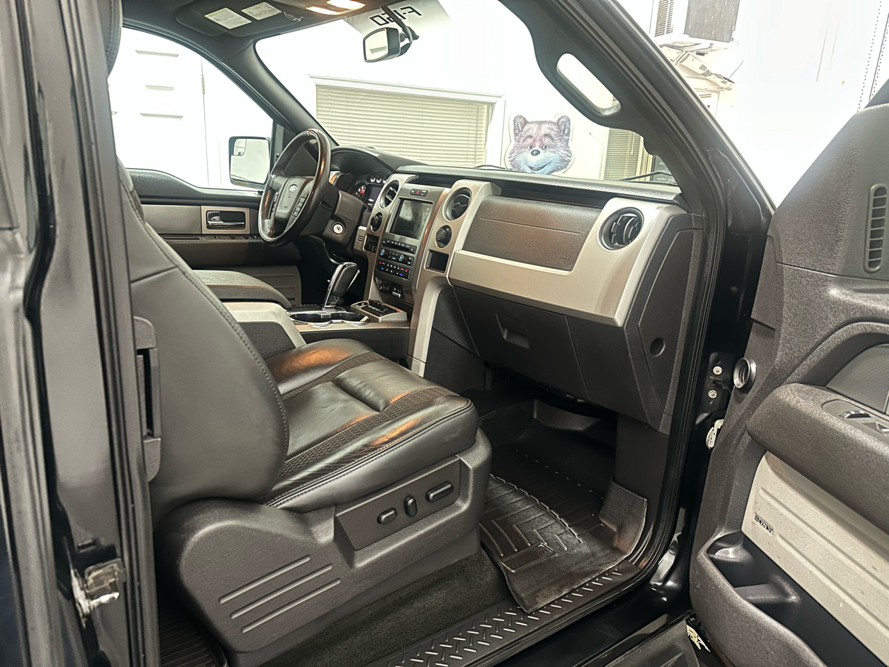 Ford F-150 SVT Raptor SuperCab 5.5-ft. Bed 4WD 2011