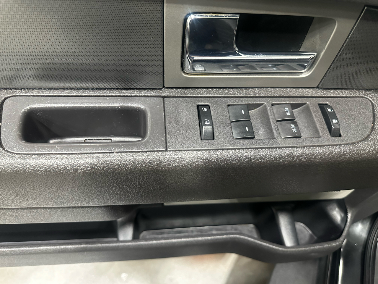 Ford F-150 SVT Raptor SuperCab 5.5-ft. Bed 4WD 2011