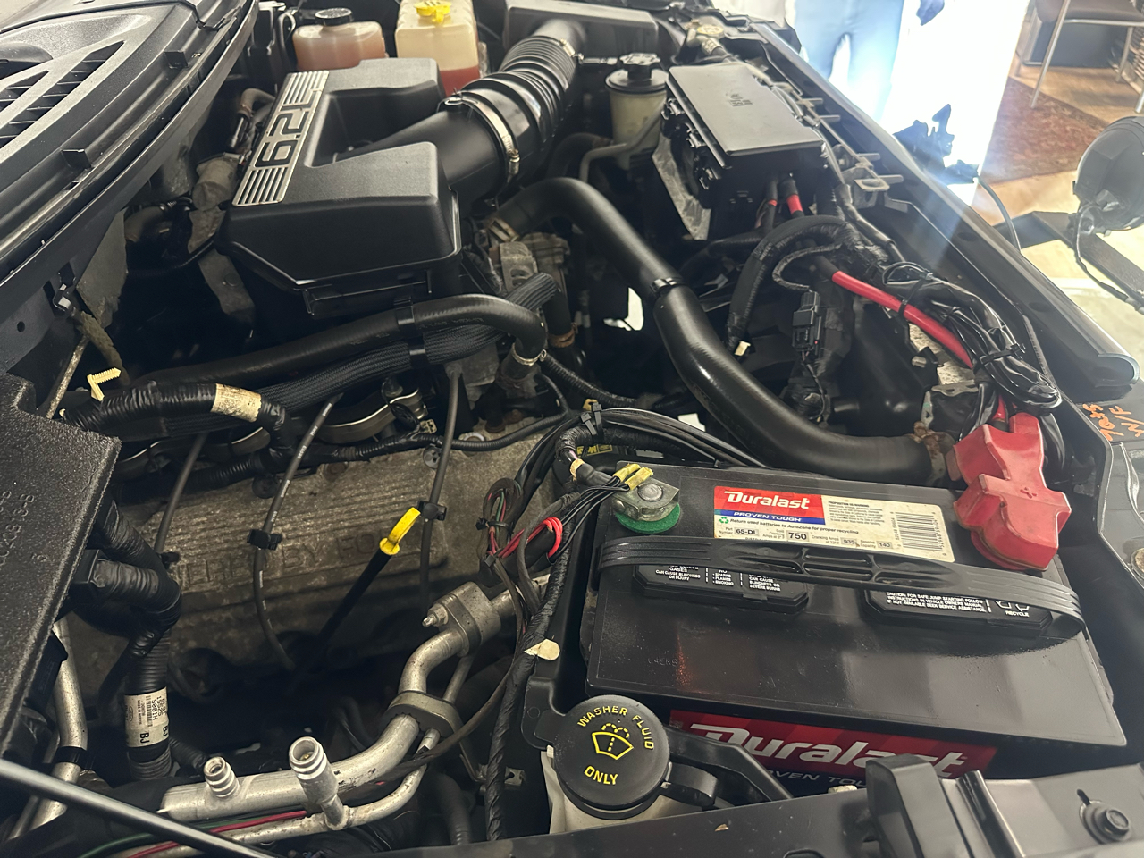 Ford F-150 SVT Raptor SuperCab 5.5-ft. Bed 4WD 2011