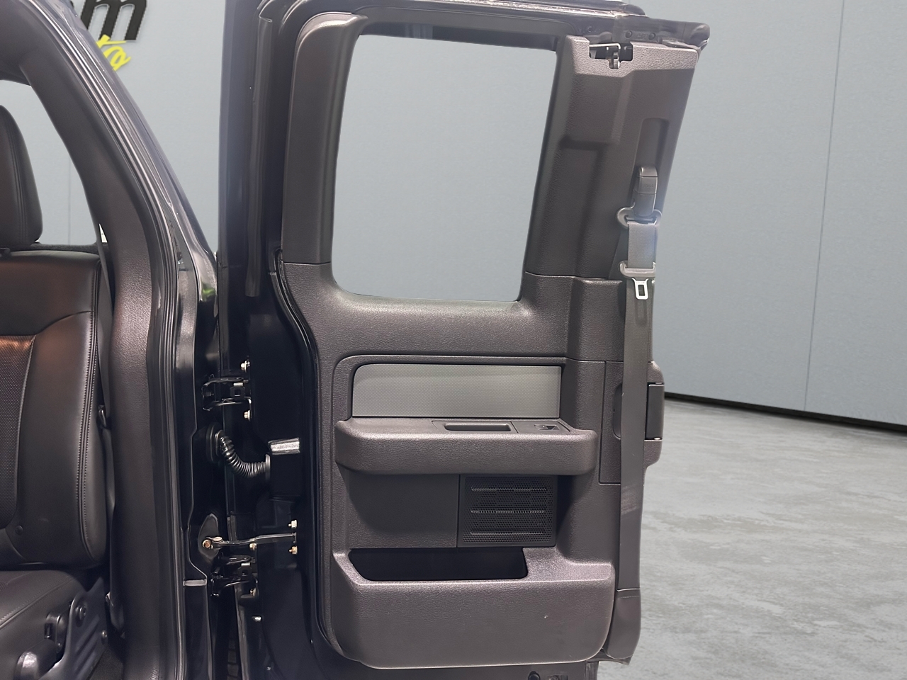 Ford F-150 SVT Raptor SuperCab 5.5-ft. Bed 4WD 2011