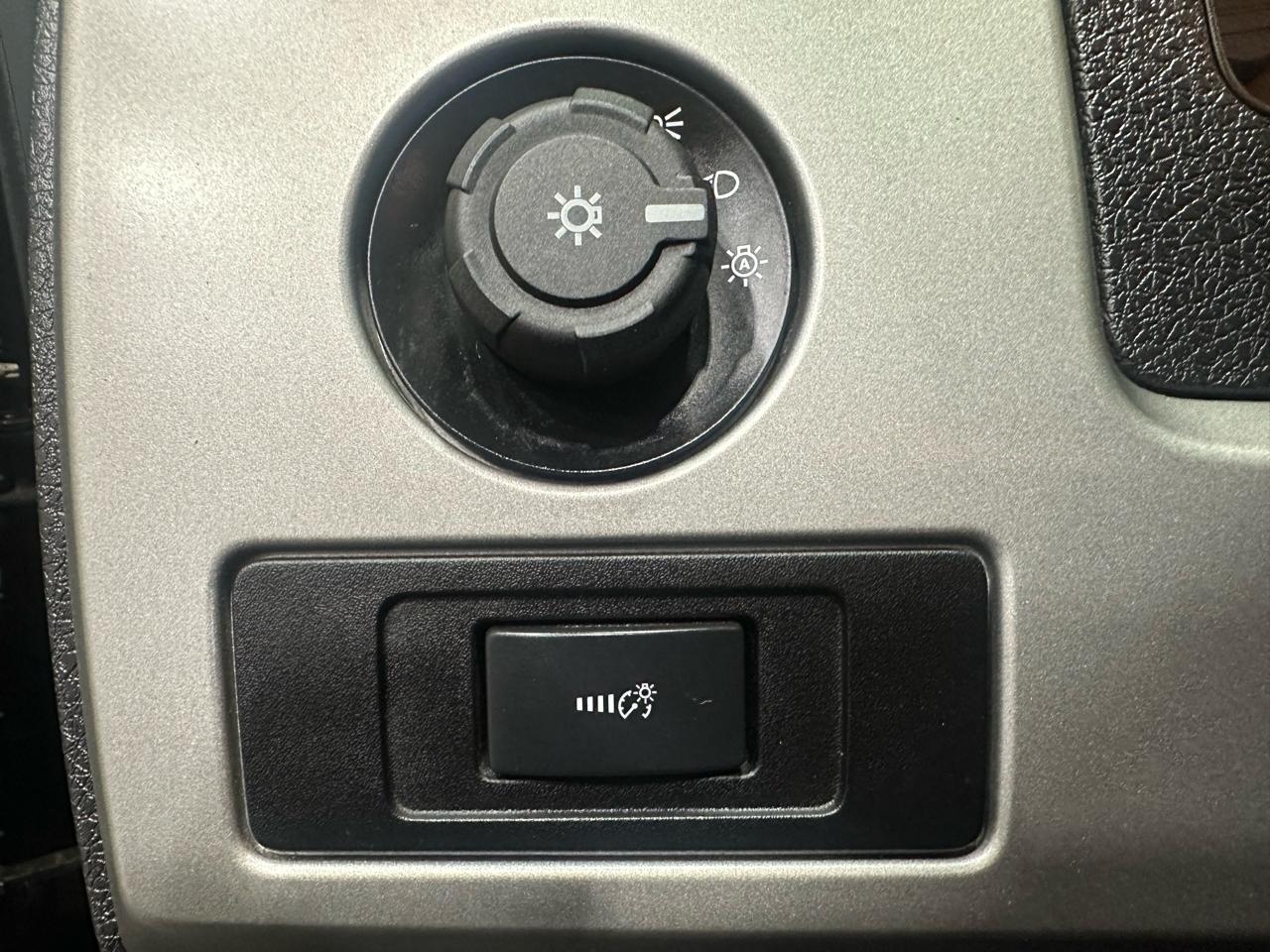 Ford F-150 SVT Raptor SuperCab 5.5-ft. Bed 4WD 2011