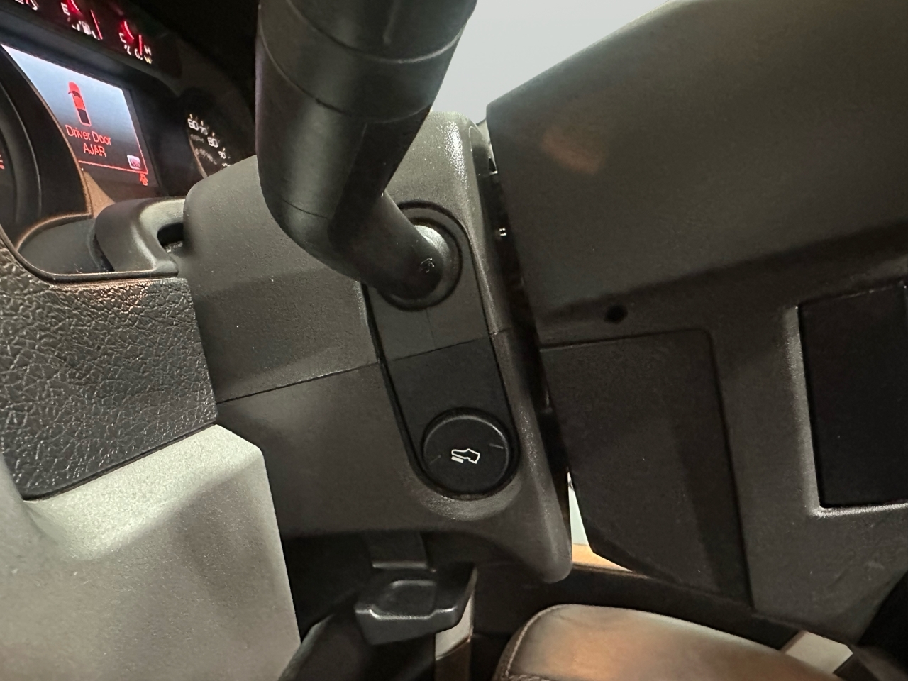 Ford F-150 SVT Raptor SuperCab 5.5-ft. Bed 4WD 2011