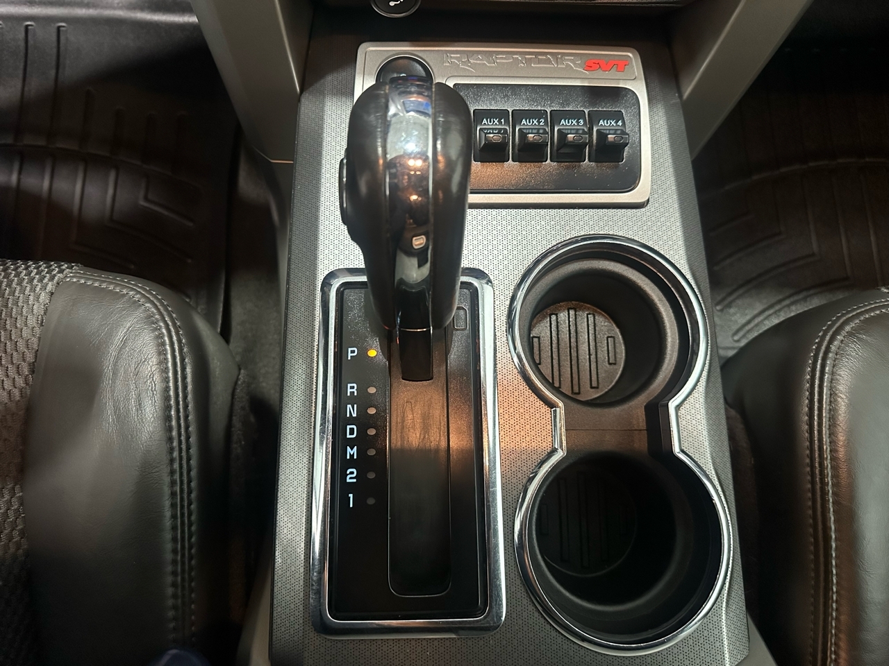 Ford F-150 SVT Raptor SuperCab 5.5-ft. Bed 4WD 2011