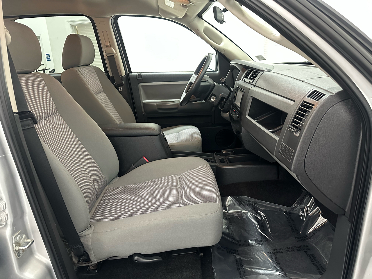 Dodge Dakota SLT Crew Cab 4WD 2010