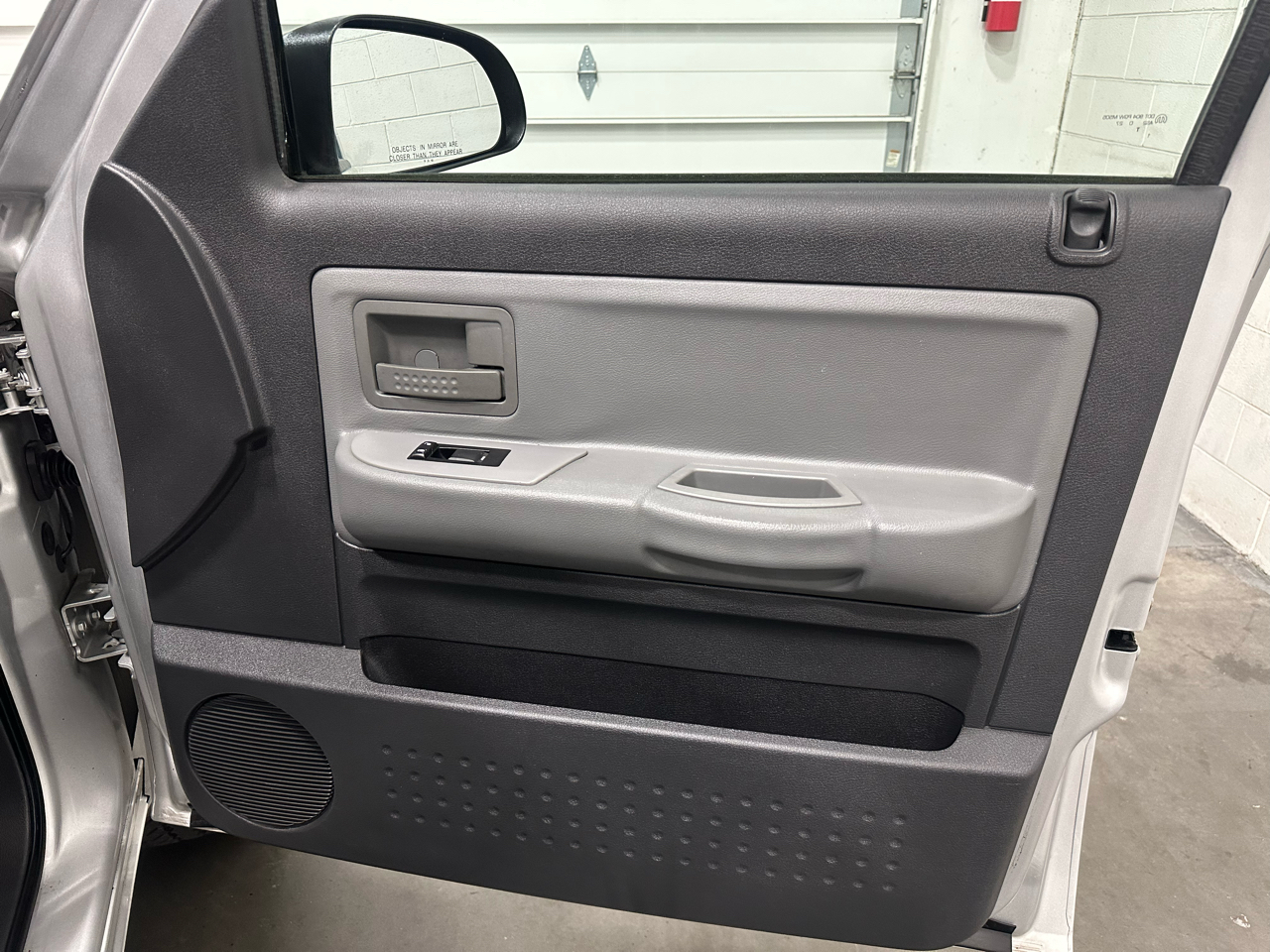 Dodge Dakota SLT Crew Cab 4WD 2010