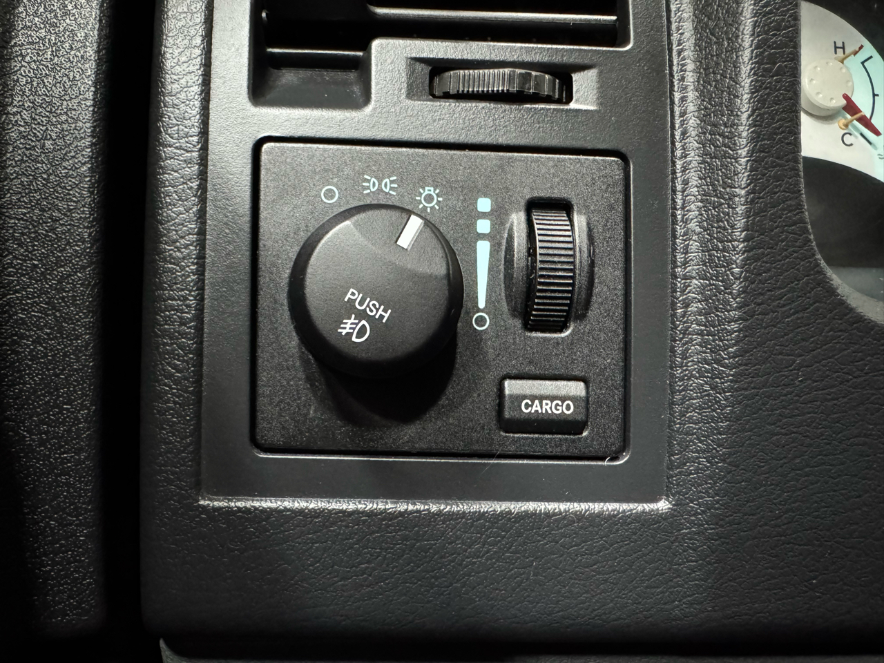 Dodge Dakota SLT Crew Cab 4WD 2010