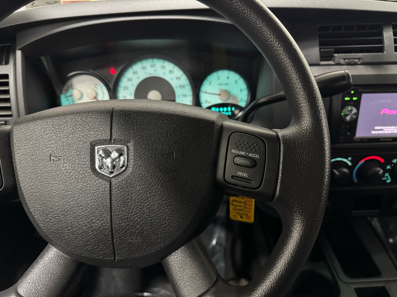 Dodge Dakota SLT Crew Cab 4WD 2010