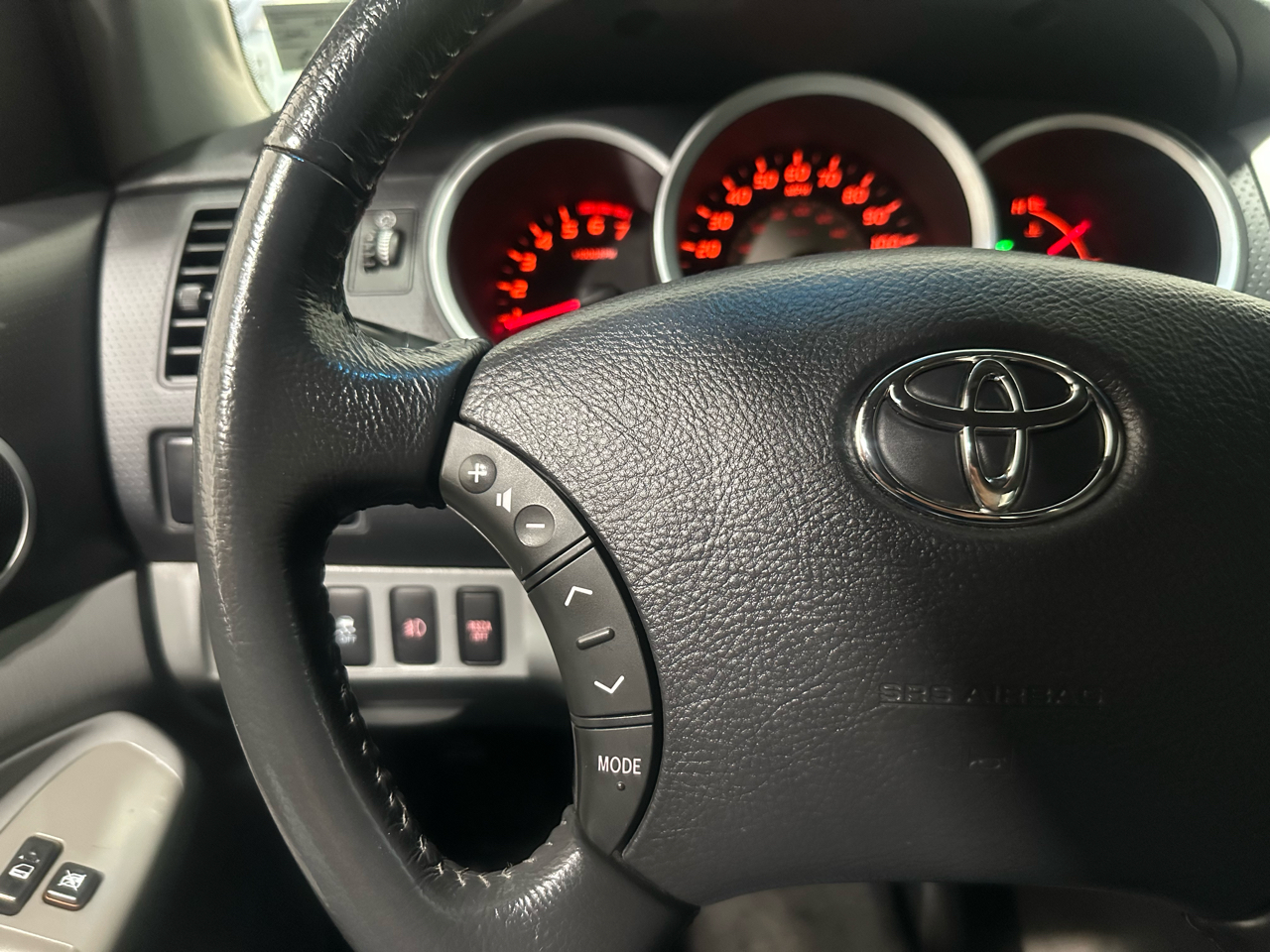 Toyota Tacoma Access Cab V6 4WD 2010