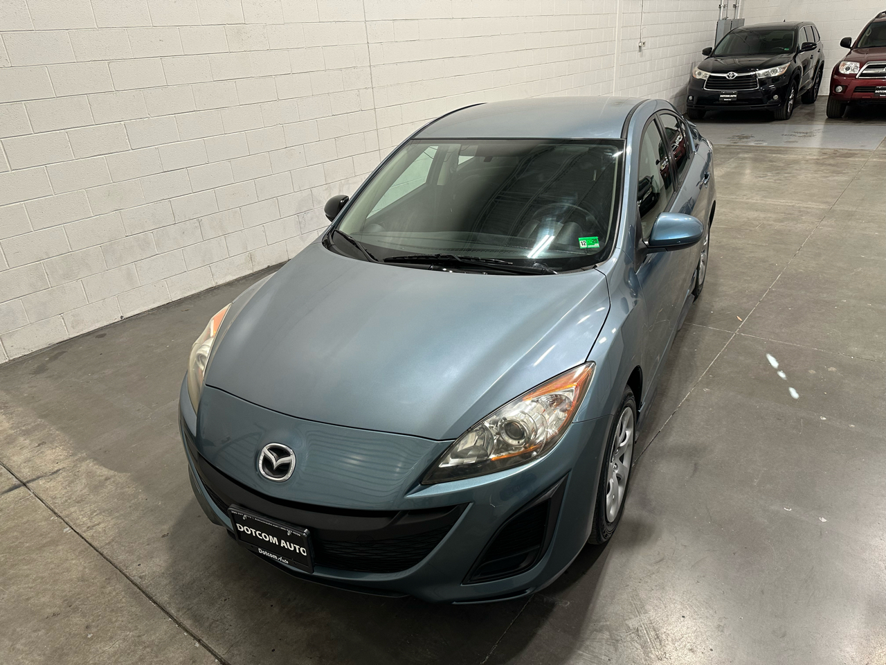 Mazda MAZDA3 i Touring 4-door 2010