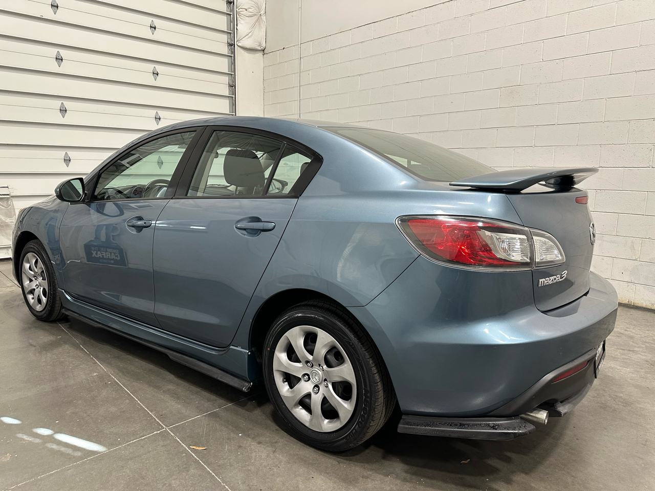 Mazda MAZDA3 i Touring 4-door 2010