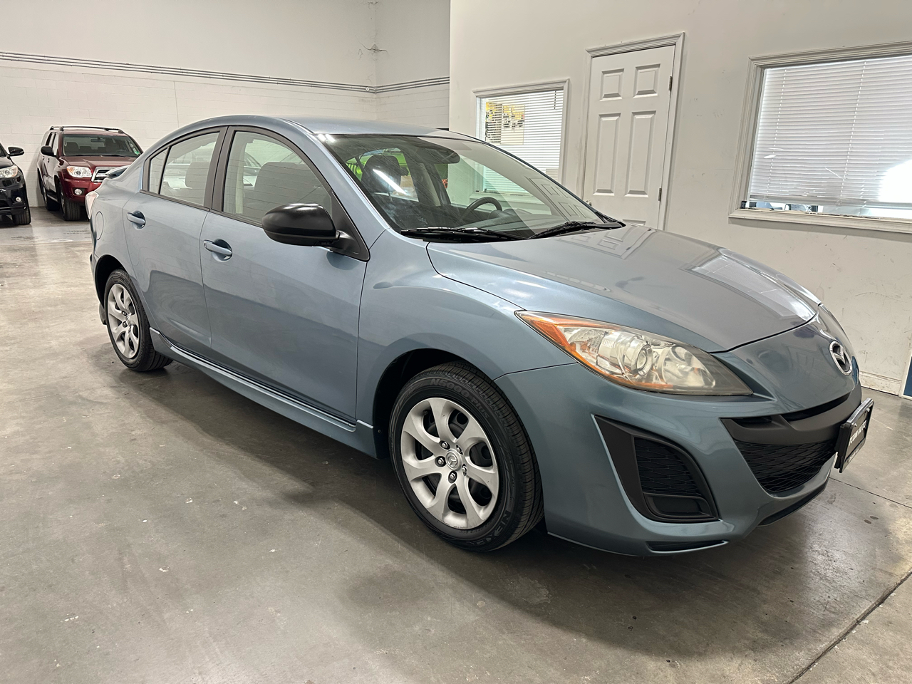 Mazda MAZDA3 i Touring 4-door 2010