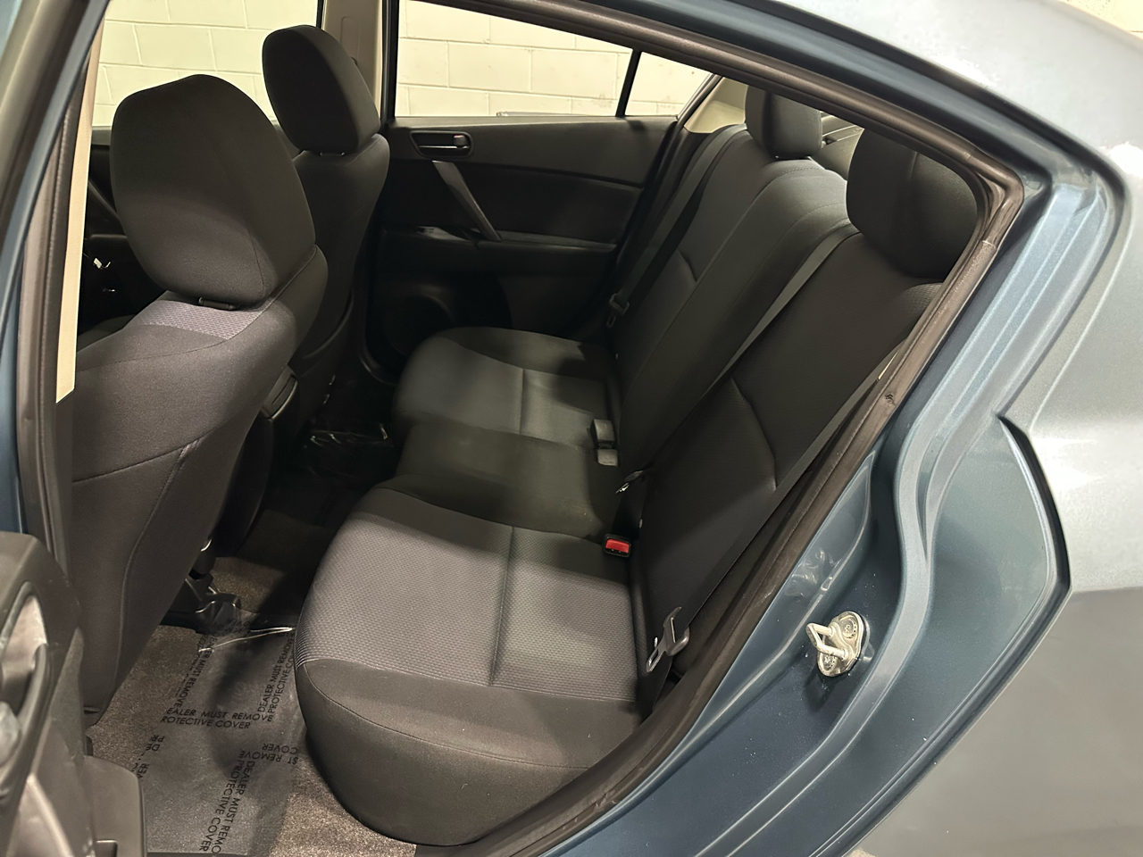 Mazda MAZDA3 i Touring 4-door 2010