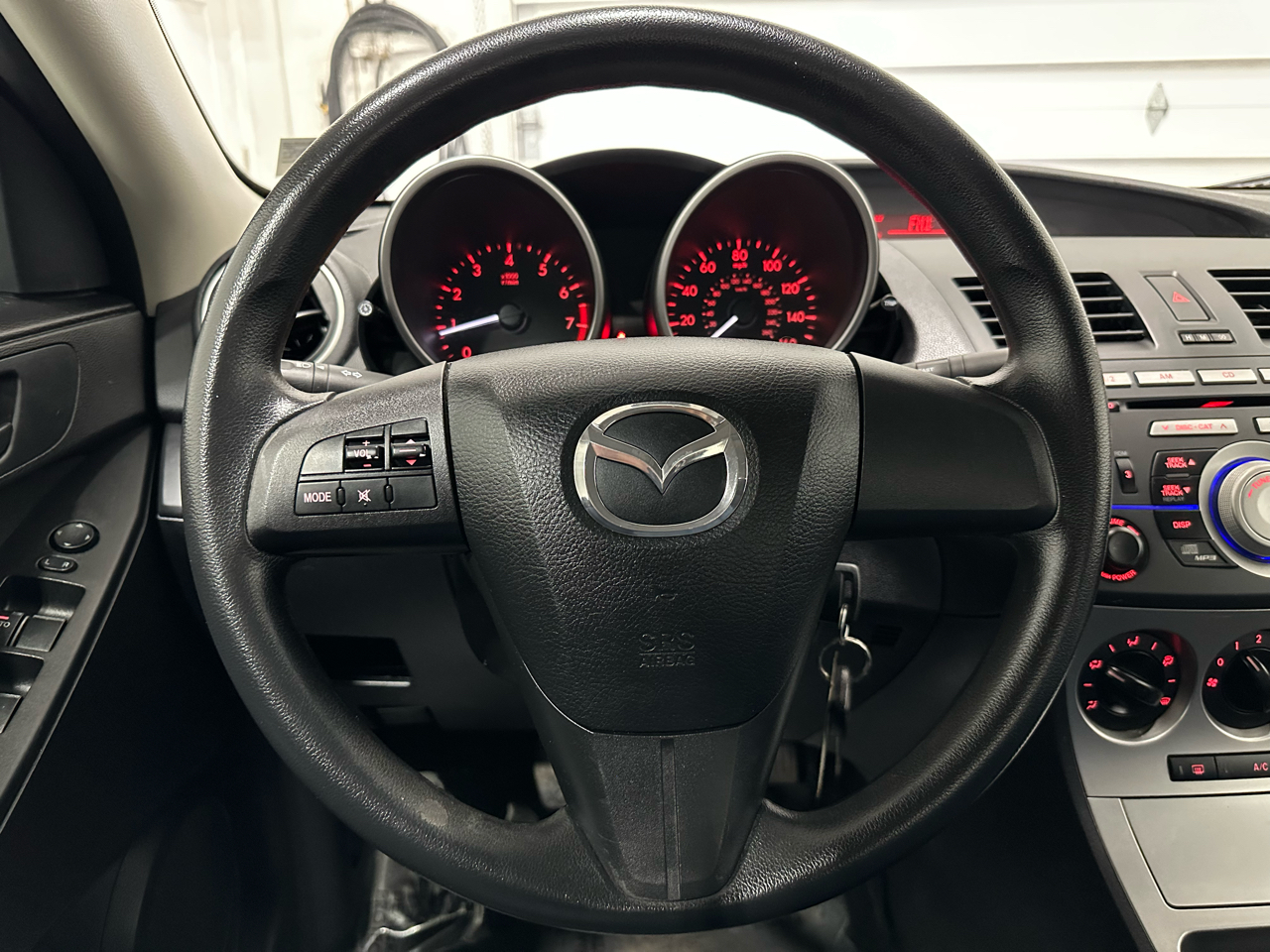 Mazda MAZDA3 i Touring 4-door 2010