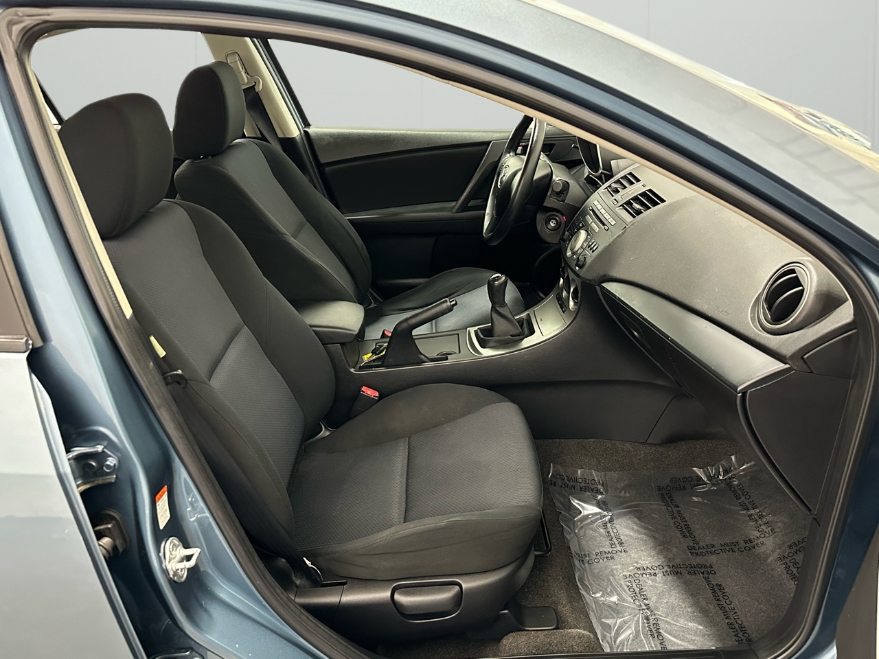 Mazda MAZDA3 i Touring 4-door 2010