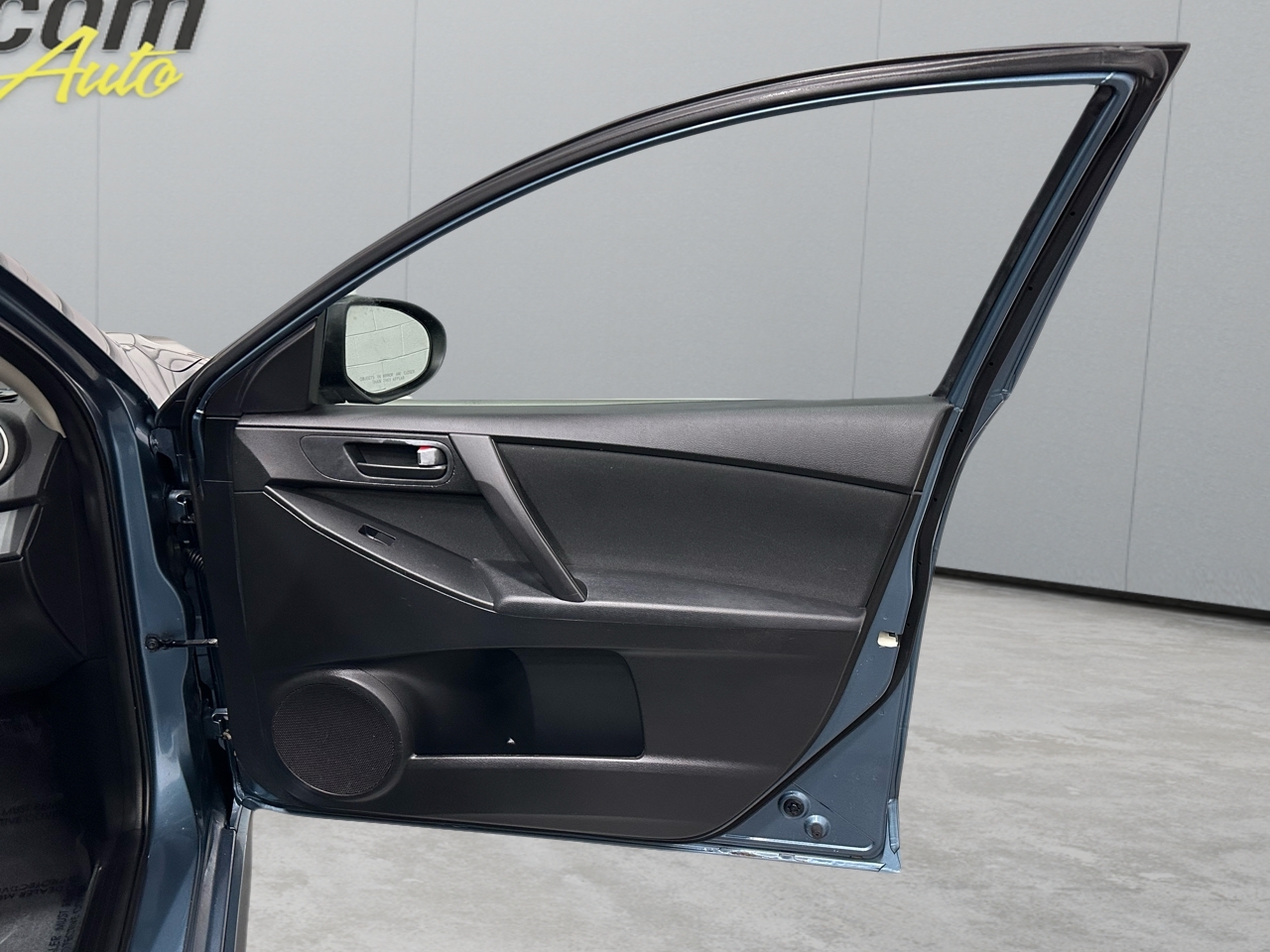 Mazda MAZDA3 i Touring 4-door 2010