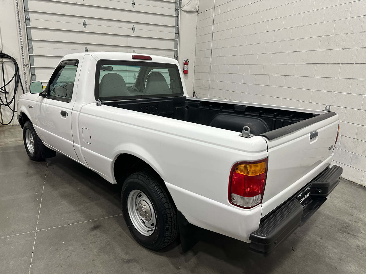 Ford Ranger XLT Reg. Cab Long Bed 2WD 1998