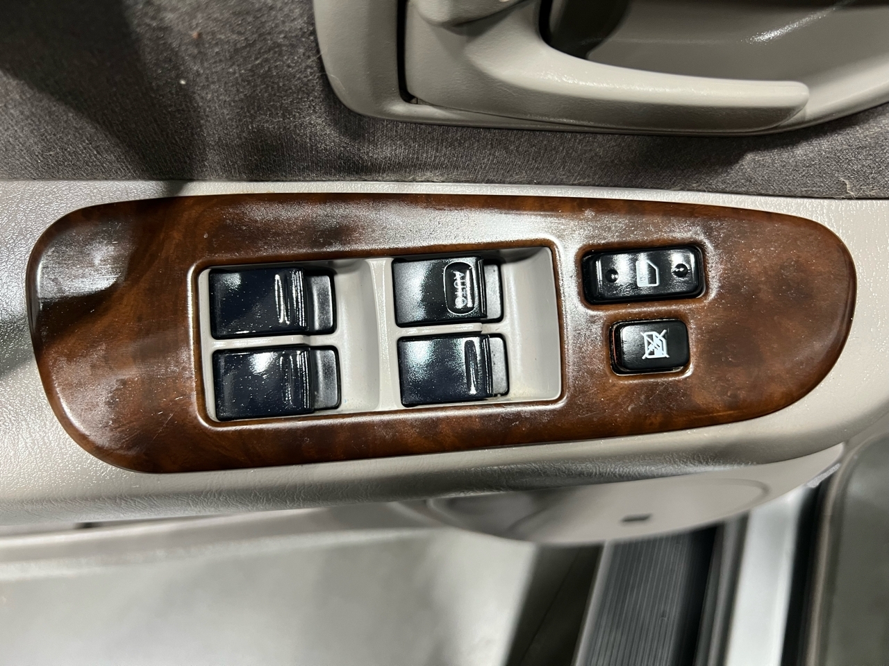 Toyota Tundra SR5 Double Cab 4WD 2004