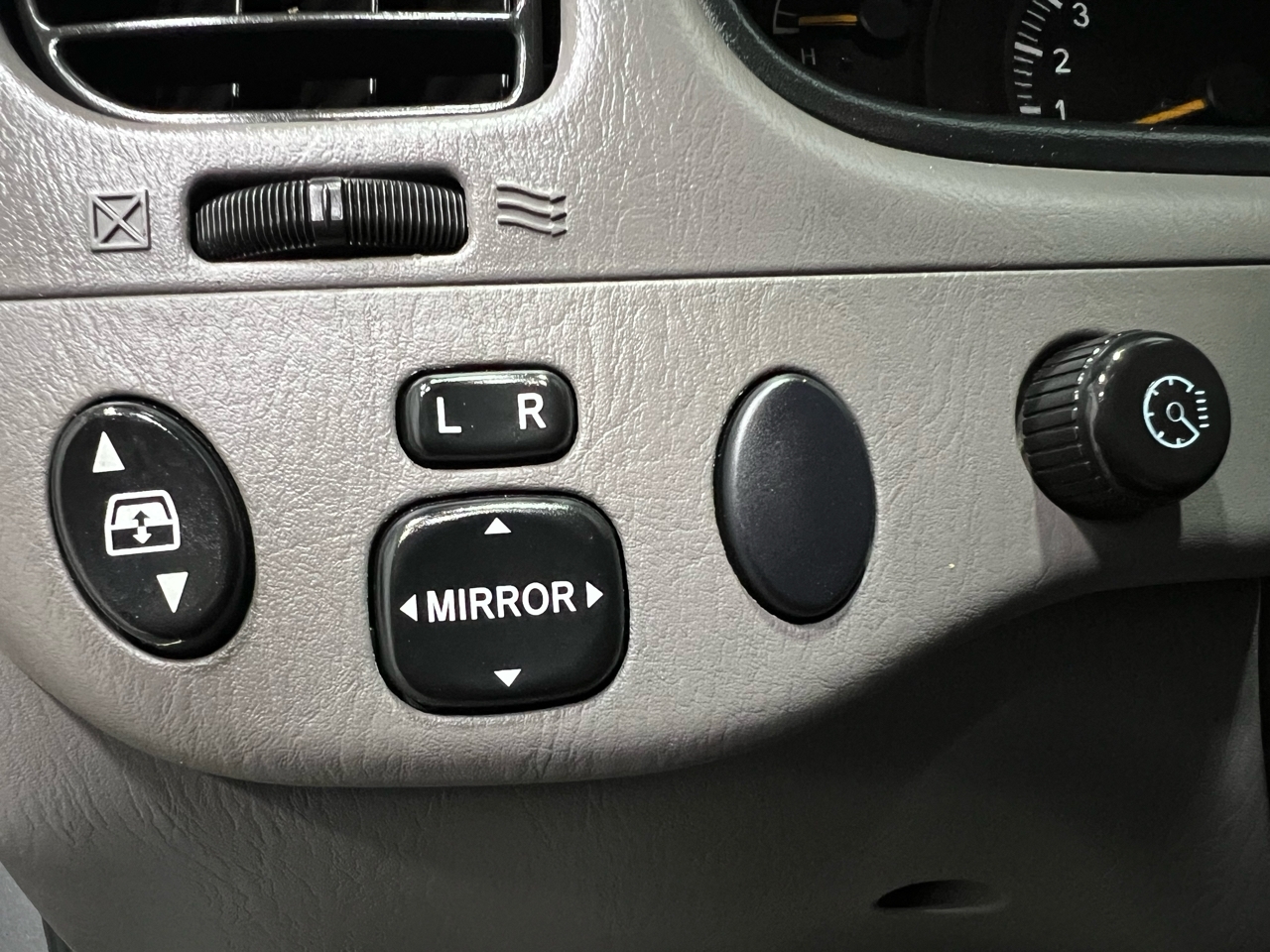 Toyota Tundra SR5 Double Cab 4WD 2004