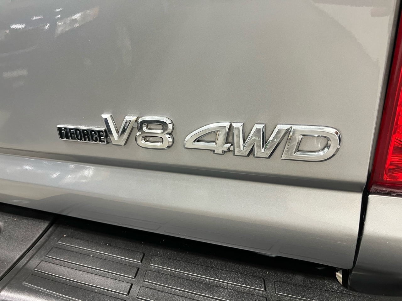 Toyota Tundra SR5 Double Cab 4WD 2004