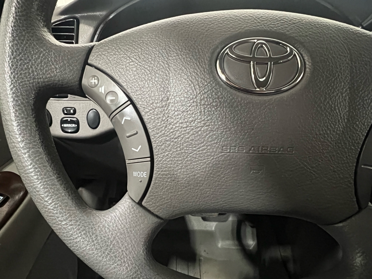 Toyota Tundra SR5 Double Cab 4WD 2004