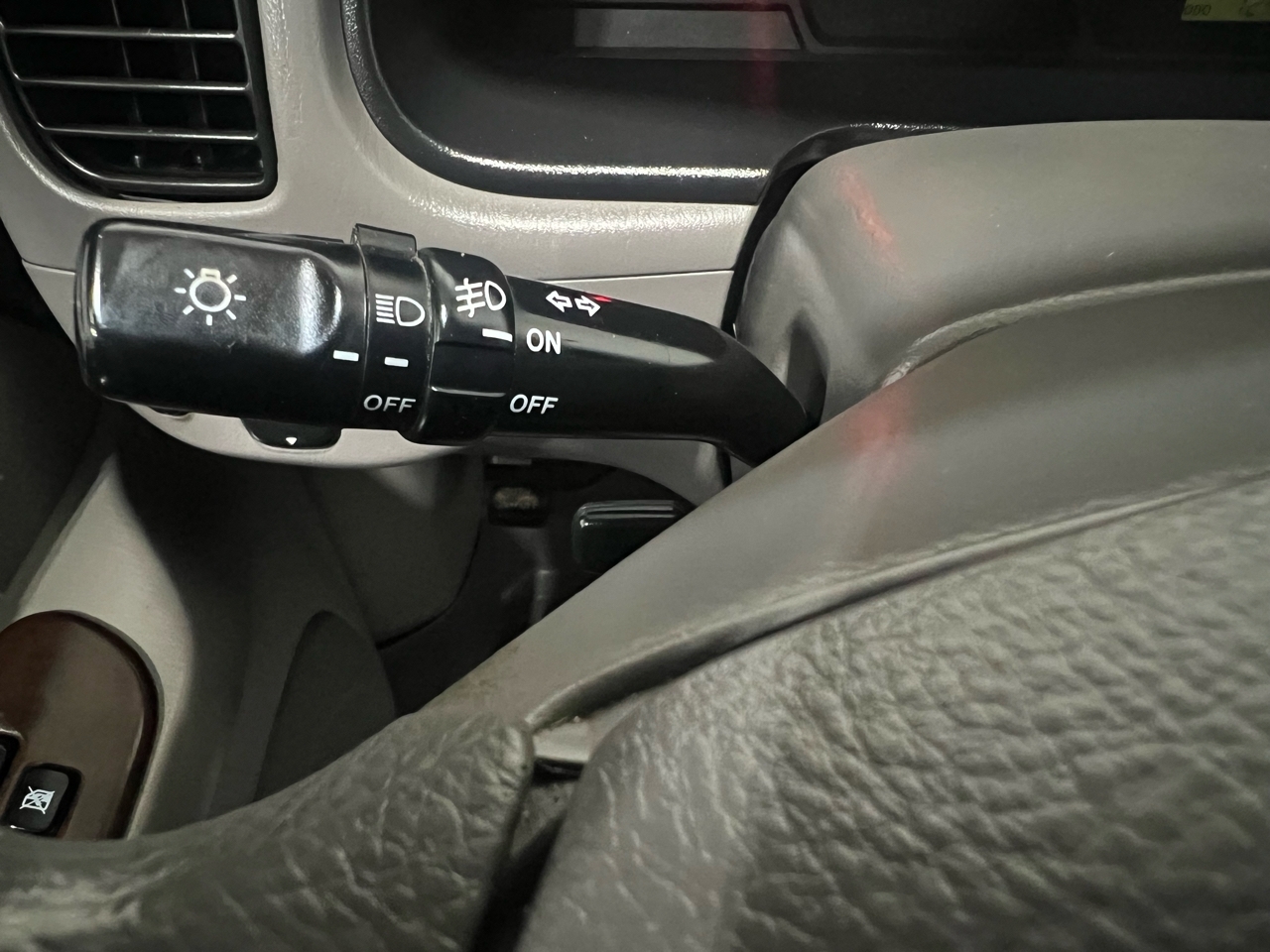 Toyota Tundra SR5 Double Cab 4WD 2004