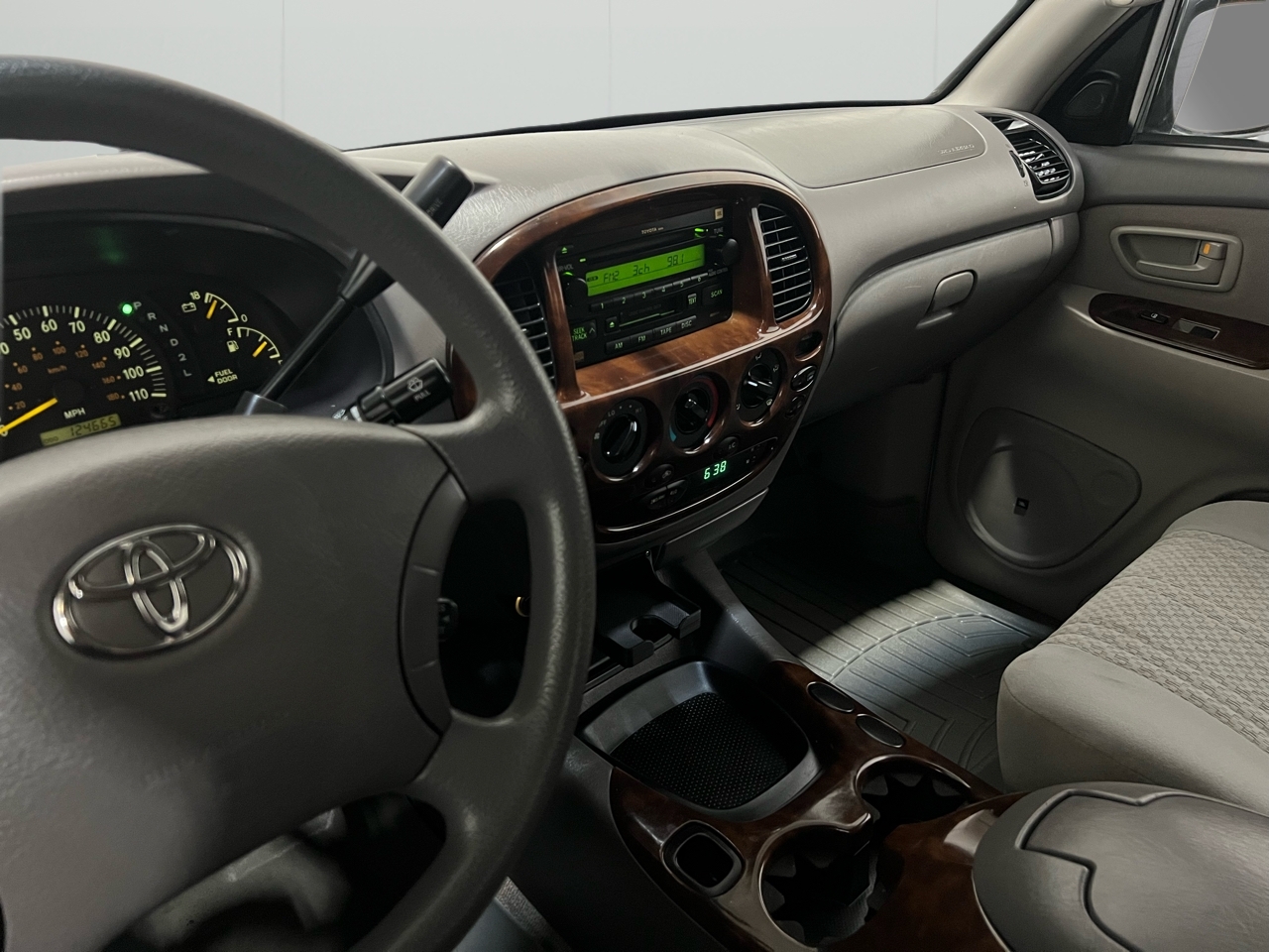 Toyota Tundra SR5 Double Cab 4WD 2004