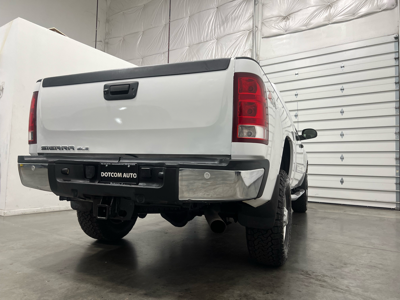 GMC Sierra 2500HD SLE Crew Cab 4WD 2011