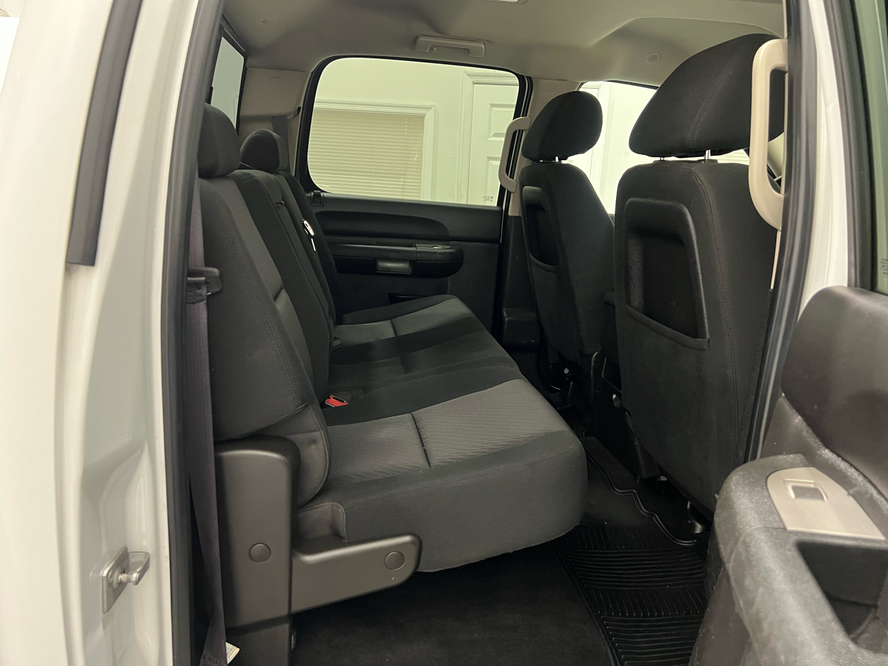 GMC Sierra 2500HD SLE Crew Cab 4WD 2011